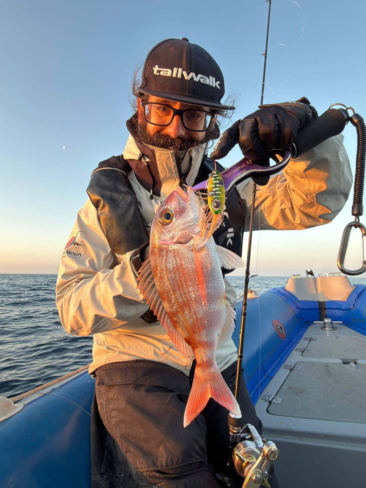 Pargo capturado a Tai Rubber con un Squid Rubber de Real Fisher desde embarcaci?n