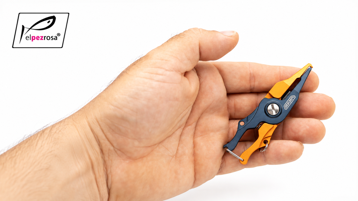 Viceo Tiny Split Pliers VC211ON en la palma de la mano: 82 mm de alicate de pesca